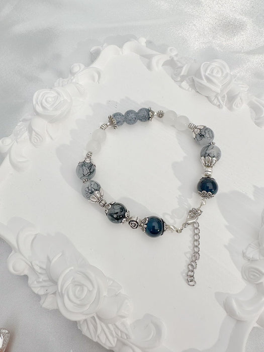 Handgemachter Armschmuck V06