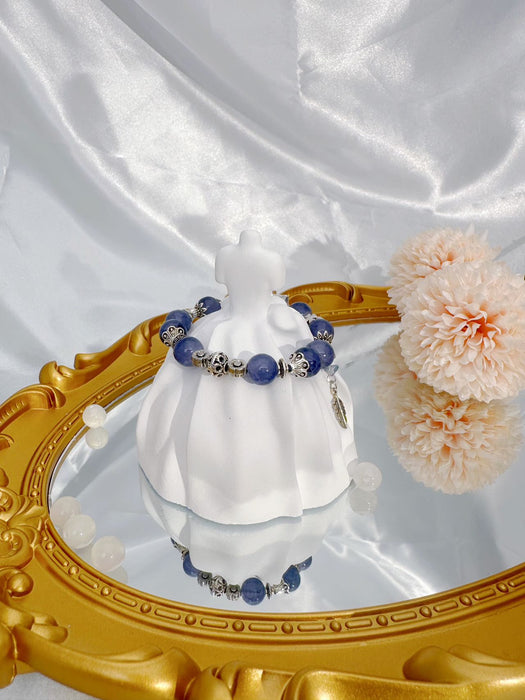 Handgemachter Armschmuck V01